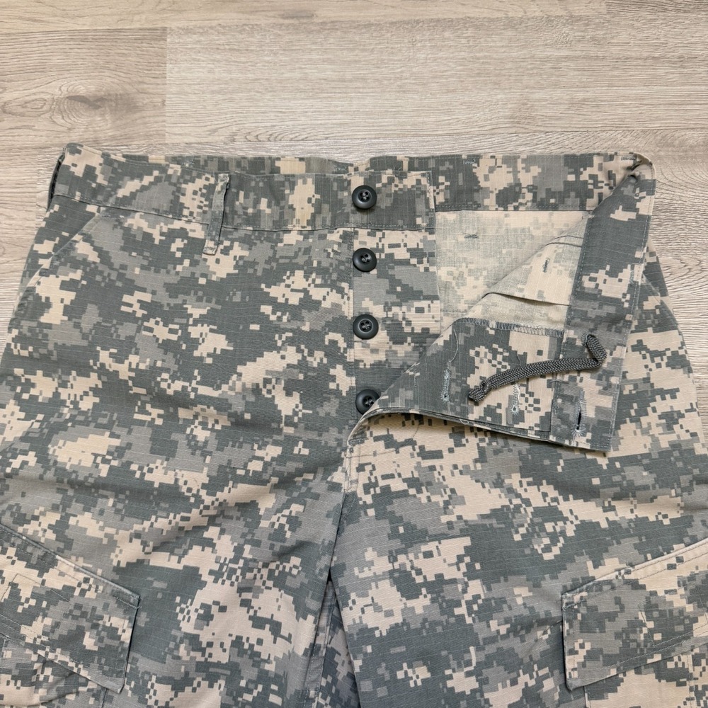 US Army Combat Uniform ACU Digital Camo Trousers Medium Short - Picture 3 of 12